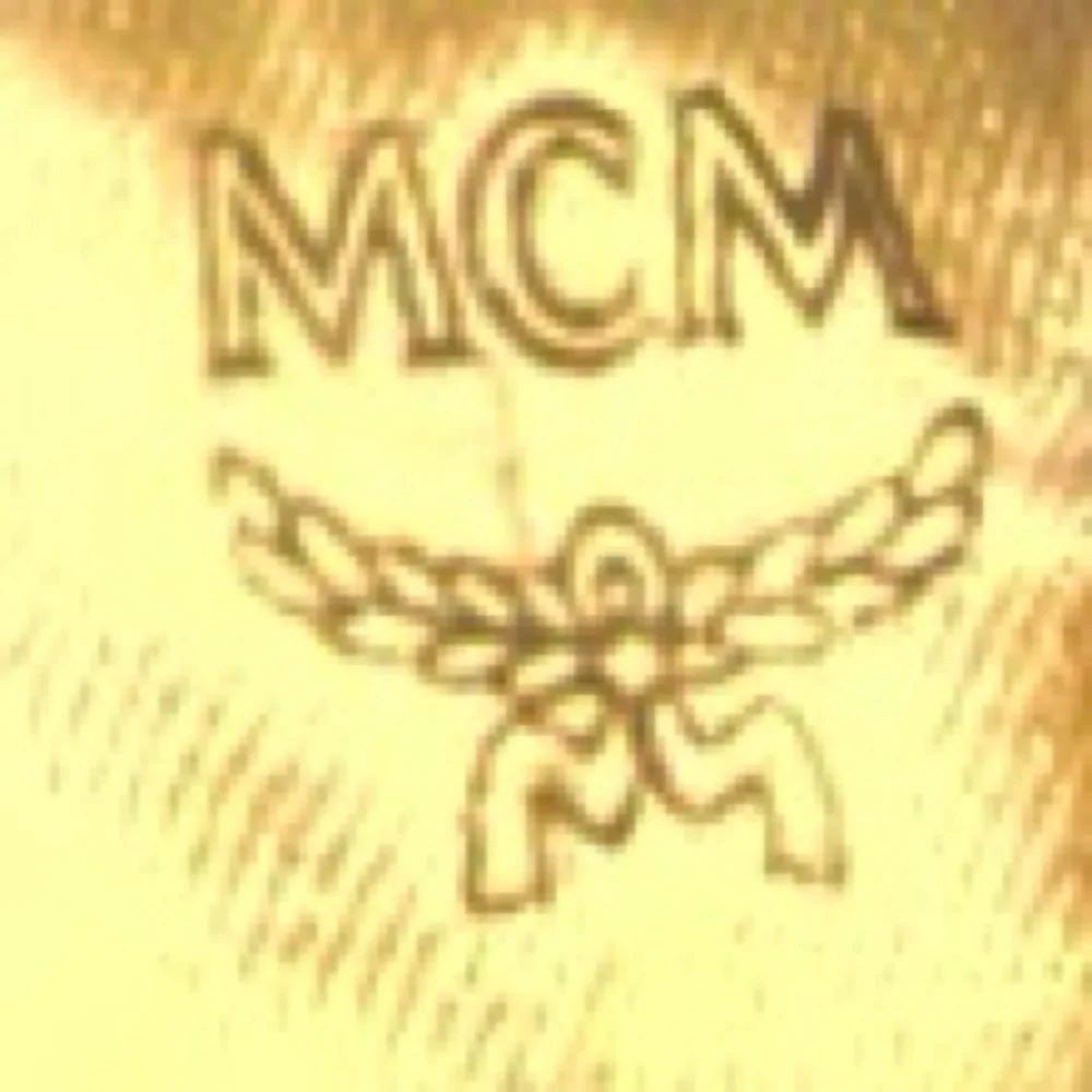 MCM Munchen Hobo Handbag, Crossbody, Shoulder Bag, Authentic. EUC